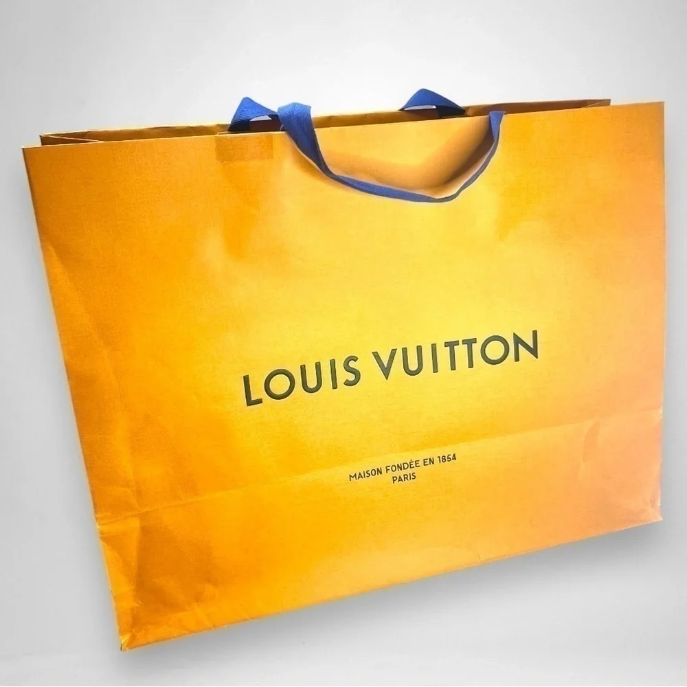 LOUIS VUITTON XXL Paper Shopping Tote